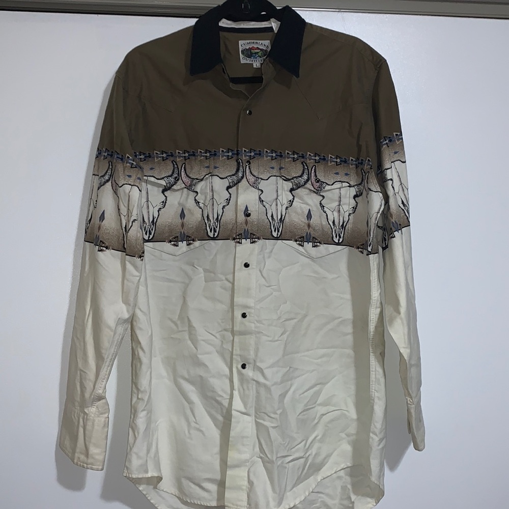 Vintage western bull skull button down olive green and beige color